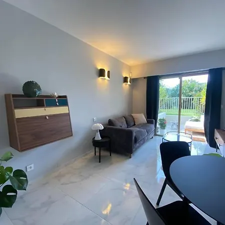 Beau Studio - Haut Carnot - Cannes